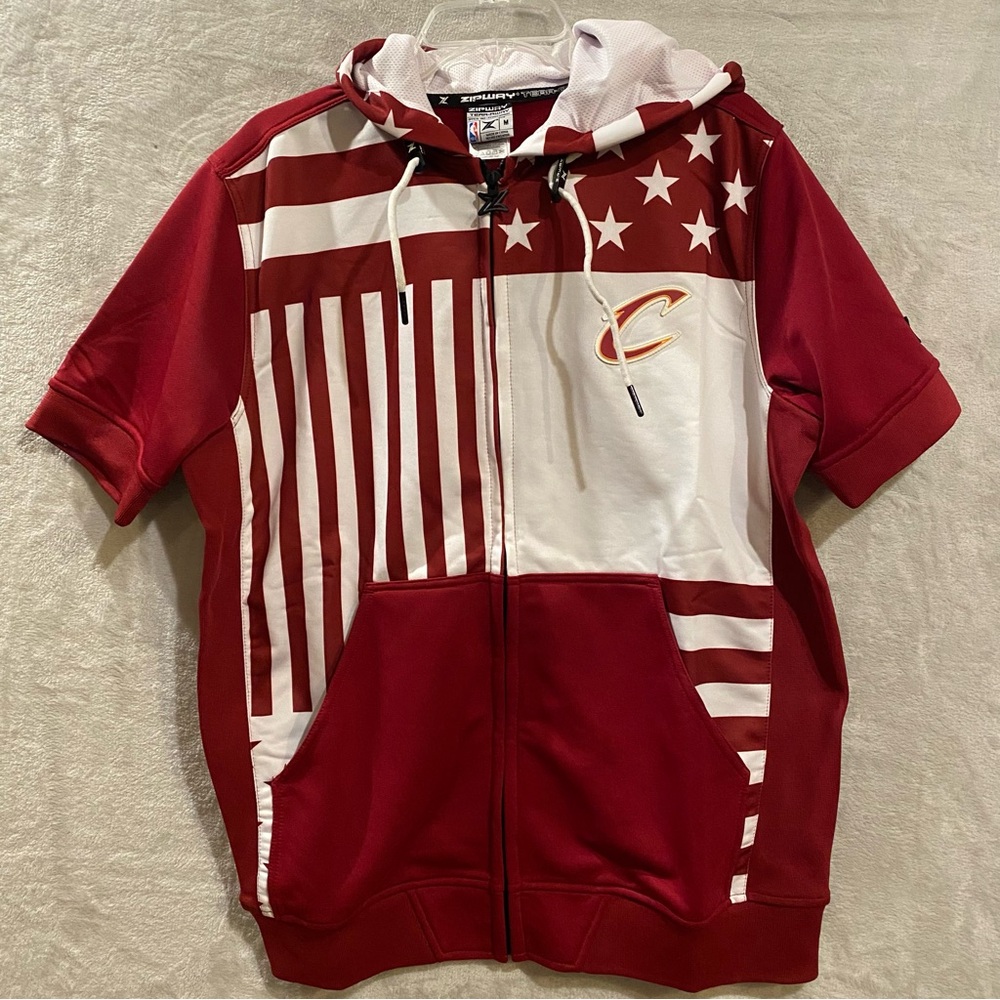 Cleveland Cavaliers Jacket Men’s Medium Burgundy Full Zip Pockets Hooded NBA New